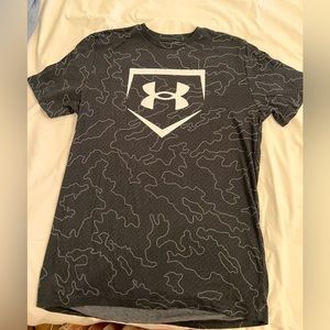 Under armour tshirt